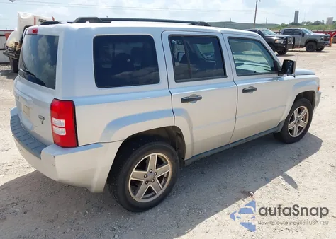 2008 Jeep Patriot Sport из США, поврежденный, VIN 1J8FF28W18D517009